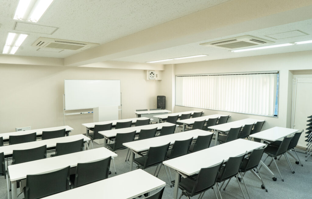 <span class="title">【レンタルオフィス・研修会場】設備と備品について【貸し会議室】</span>
